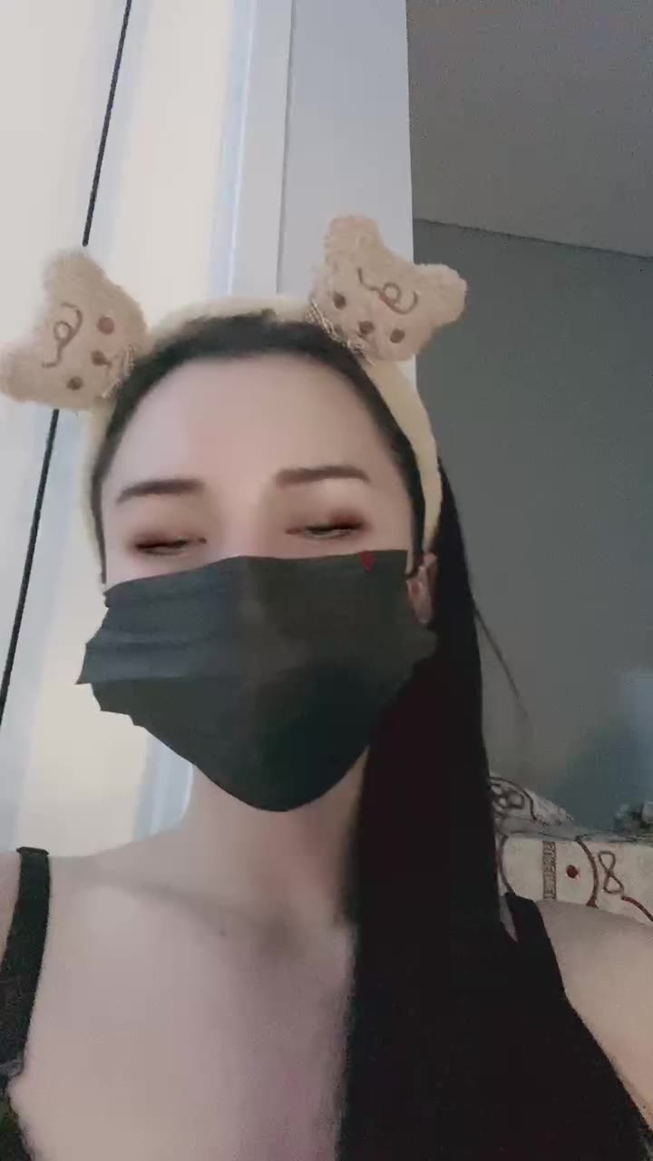 Si Cantik Yaraa Show Omek Jembut Lebat di Ending HOT51