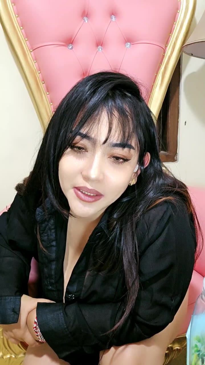 Crotin Susu Jumbo Kanjeng Mami Sarah HOT51