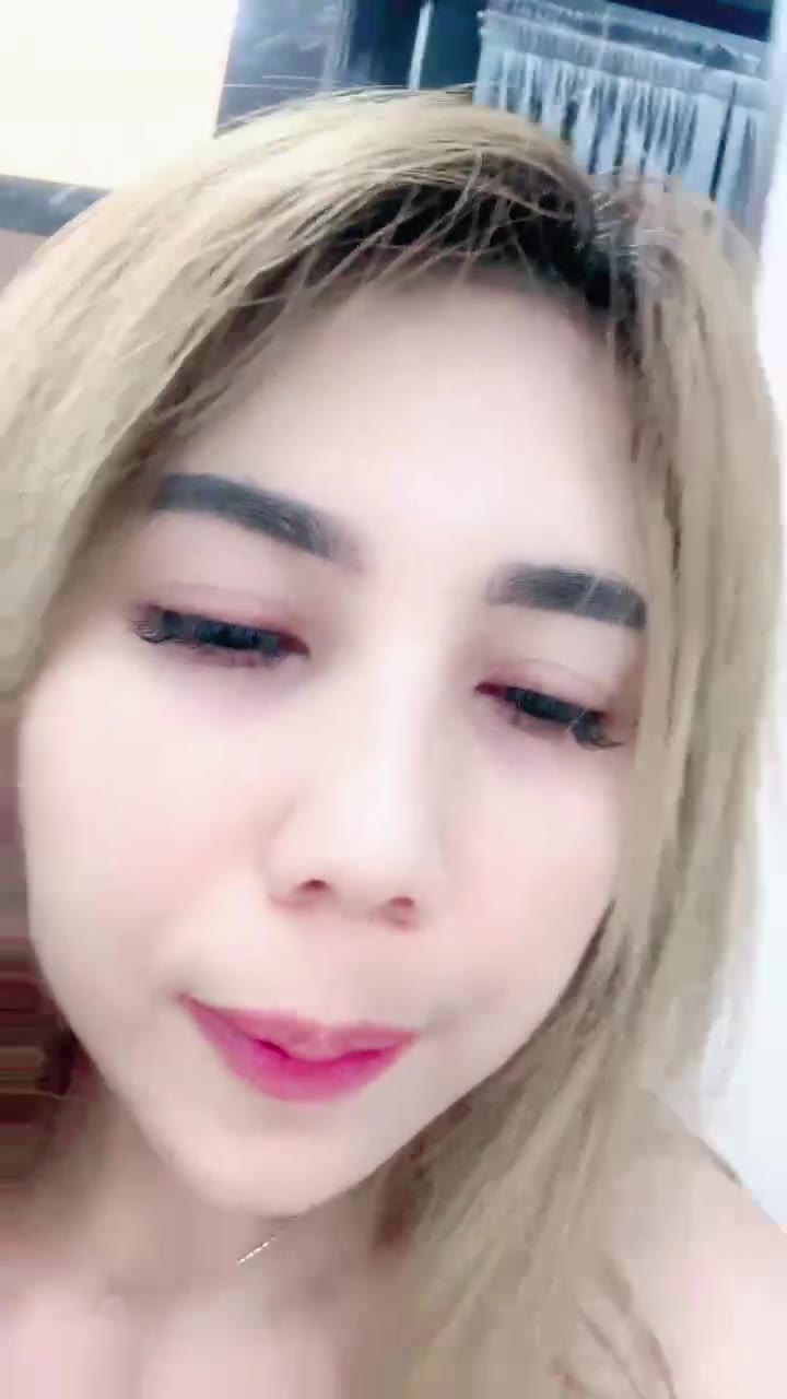 Si Pirang Cantik Miss Laaa Makin Ahli Goyang WOT HOT51